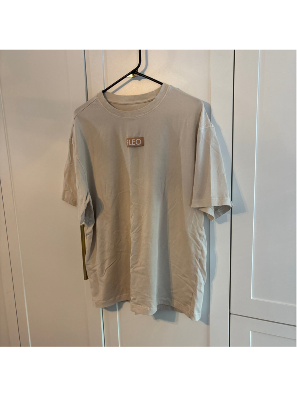 Women's FLEO Beige Short Sleeve Tee Size L